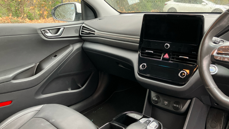 Hyundai IONIQ 100kW Premium SE 38kWh 5dr Auto Electric Hatchback